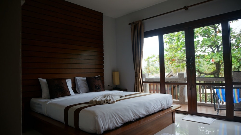 Imagen de la habitación del Hotel Lanta Intanin Resort. Foto 8