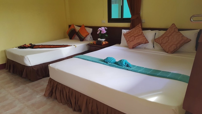 Imagen de la habitación del Hotel Lanta L.D. Beach Bungalows. Foto 3