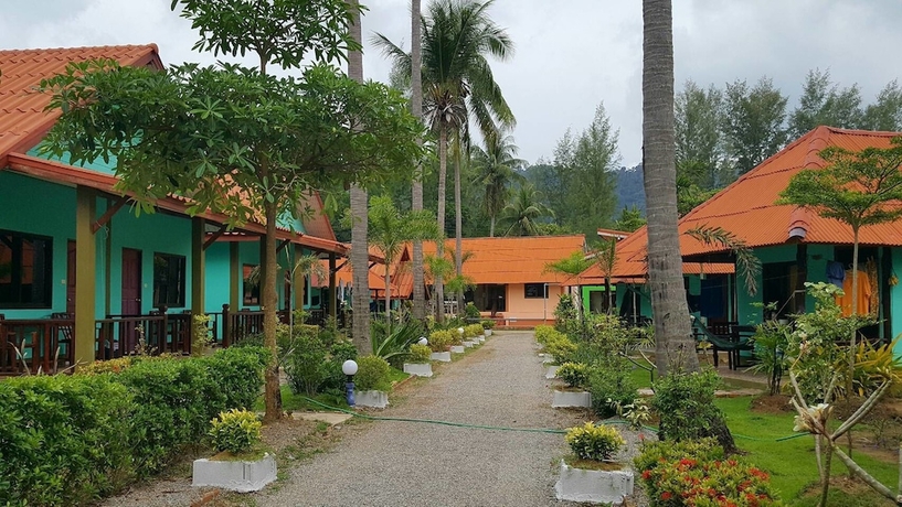 Imagen general del Hotel Lanta L.D. Beach Bungalows. Foto 1