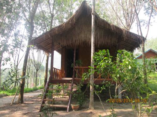 Imagen de la habitación del Hotel Lanta Maikeaw Bungalow. Foto 12