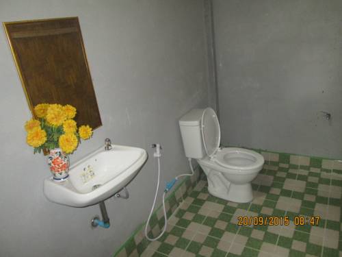 Imagen de la habitación del Hotel Lanta Maikeaw Bungalow. Foto 13