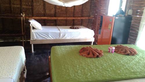 Imagen de la habitación del Hotel Lanta Marina Resort. Foto 11