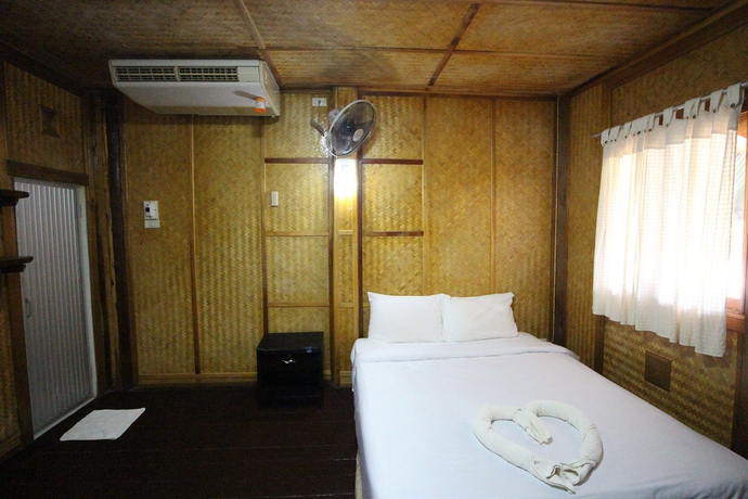 Imagen de la habitación del Hotel Lanta Marine Park View Resort. Foto 8