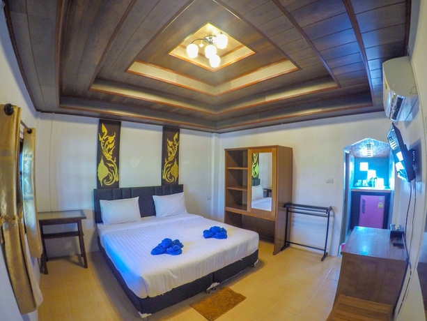 Imagen de la habitación del Hotel Lanta Mermaid Beachfront Resort. Foto 2