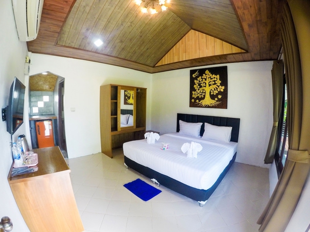 Imagen general del Hotel Lanta Mermaid Beachfront Resort. Foto 1