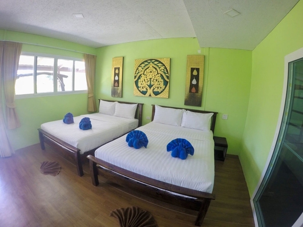Imagen de la habitación del Hotel Lanta Mermaid Beachfront Resort. Foto 6