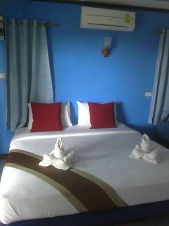 Imagen de la habitación del Hotel Lanta New Coconut Bungalow. Foto 5