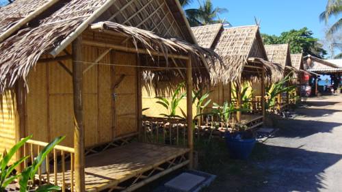 Imagen de la habitación del Hotel Lanta New Coconut Bungalow. Foto 16
