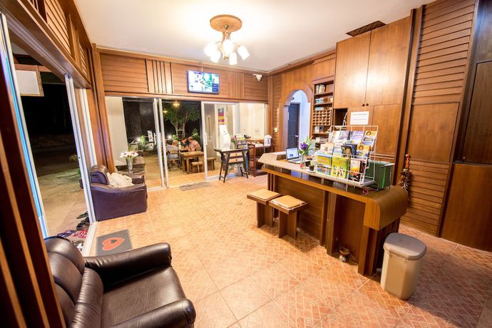 Imagen de los interiores del Hotel Lanta Nice Beach House. Foto 20