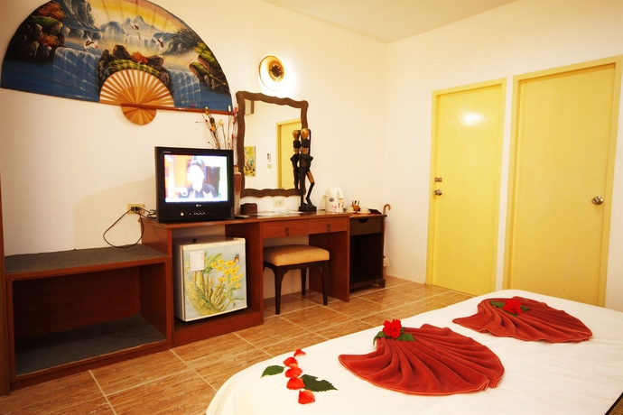 Imagen de la habitación del Hotel Lanta Palace Beach Resort and Spa. Foto 6