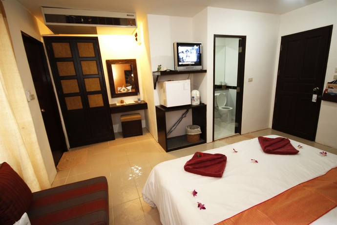 Imagen de la habitación del Hotel Lanta Palace Beach Resort and Spa. Foto 11