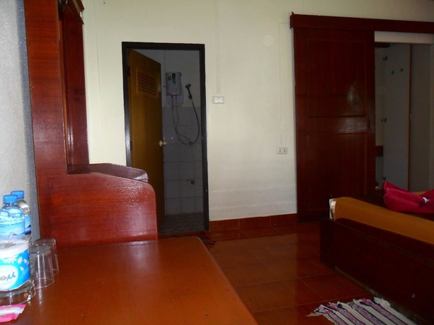Imagen de la habitación del Hotel Lanta Palm Beach Resort. Foto 9