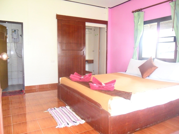 Imagen de la habitación del Hotel Lanta Palm Beach Resort. Foto 10