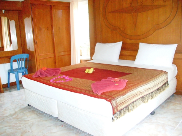 Imagen de la habitación del Hotel Lanta Palm Beach Resort. Foto 16