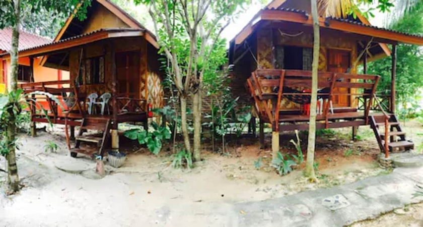 Imagen de la habitación del Hotel Lanta Pearl Beach Resort. Foto 4