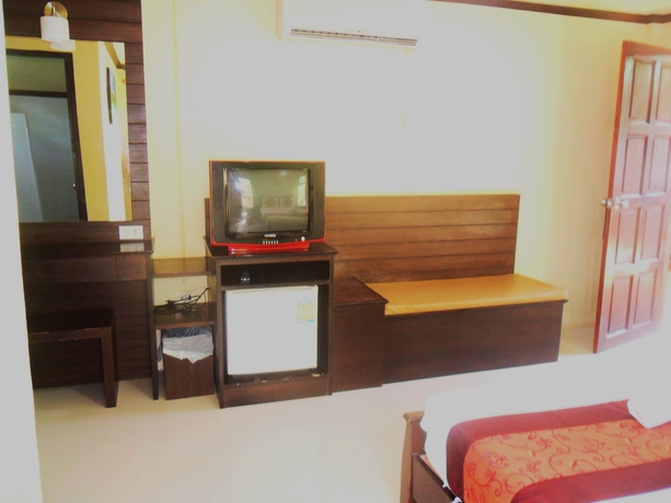 Imagen de la habitación del Hotel Lanta Riviera Resort. Foto 7