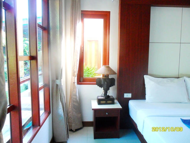 Imagen de la habitación del Hotel Lanta Riviera Resort. Foto 10