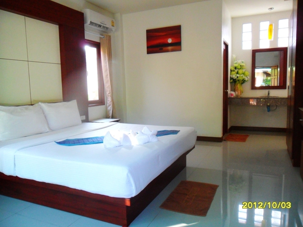 Imagen de la habitación del Hotel Lanta Riviera Resort. Foto 13