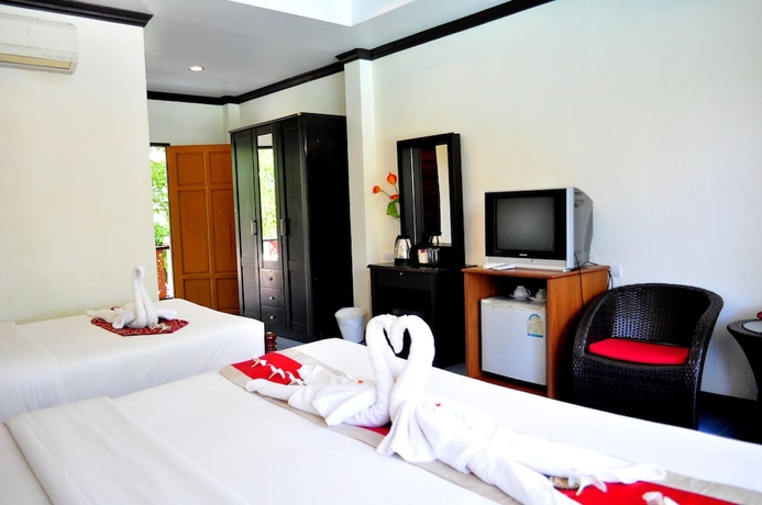 Imagen de la habitación del Hotel Lanta Seafront Resort. Foto 3