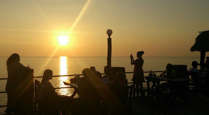 Imagen general del Hotel Lanta Topview Resort Sunset Bar Restaurant. Foto 2