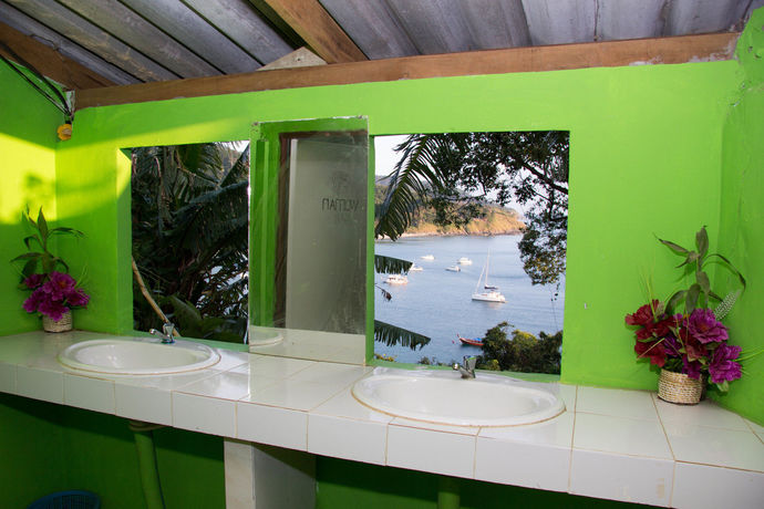 Imagen del bar/restaurante del Hotel Lanta Topview Resort Sunset Bar Restaurant. Foto 3