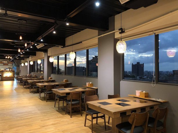 Imagen del bar/restaurante del Hotel Lantan Moonlight. Foto 4