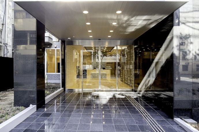 Imagen de los exteriores del Hotel Lantana Naha Matsuyama. Foto 7