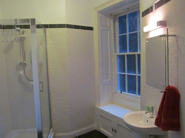 Imagen de la habitación del Hotel Lantern Guest House, Edimburgo. Foto 13