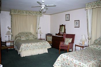 Imagen de la habitación del Hotel Lantern Lodge. Foto 3