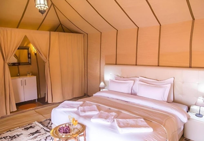 Imagen de la habitación del Hotel Lantern Luxury Camp. Foto 10