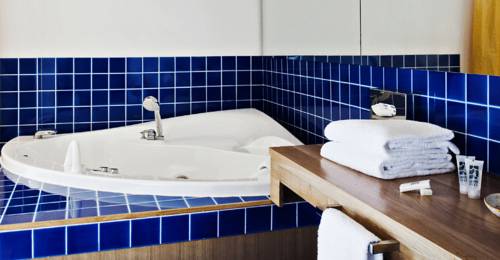 Imagen de la habitación del Hotel Lanthia Resort. Foto 16