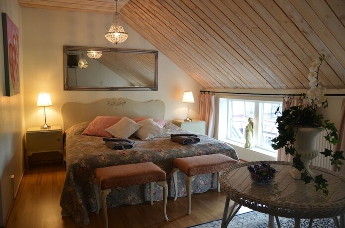 Imagen de la habitación del Hotel Lanthotell L&ouml;gn&auml;s G&aring;rd. Foto 32