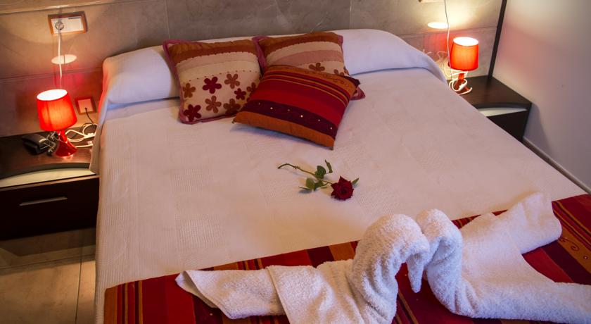 Imagen de la habitación del Hotel L'antic Portal. Foto 6