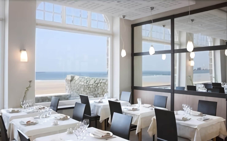 Imagen del bar/restaurante del Hotel L'antinéa. Foto 4