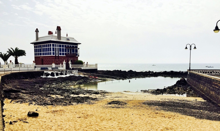 Imagen de los exteriores del Hotel Lanzarote Ocean View. Foto 10