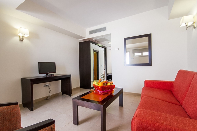 Imagen de los interiores del Hotel Lanzarote Village. Foto 13