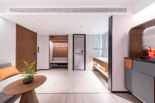 Imagen general del Hotel Lanzhou Xiguan Cross Zhongshan Bridge Yifei. Foto 8