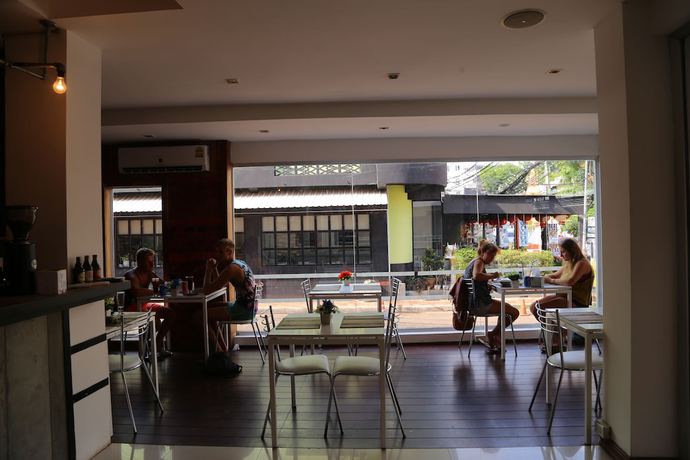 Imagen de los interiores del Hotel Lao Silk. Foto 16