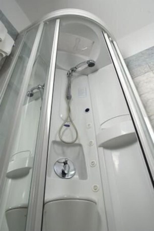 Imagen de la habitación del Hotel Laodamia. Foto 8