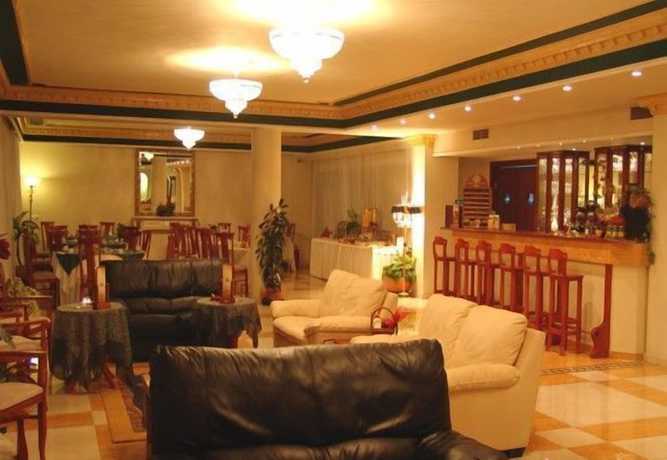 Imagen del bar/restaurante del Hotel Laodamia. Foto 2