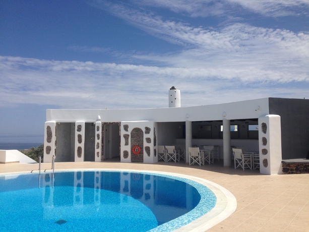 Imagen de la piscina del Hotel Laokasti Villas and Restaurant. Foto 15