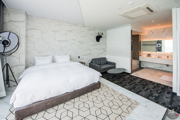Imagen de la habitación del Hotel Laon. Foto 10