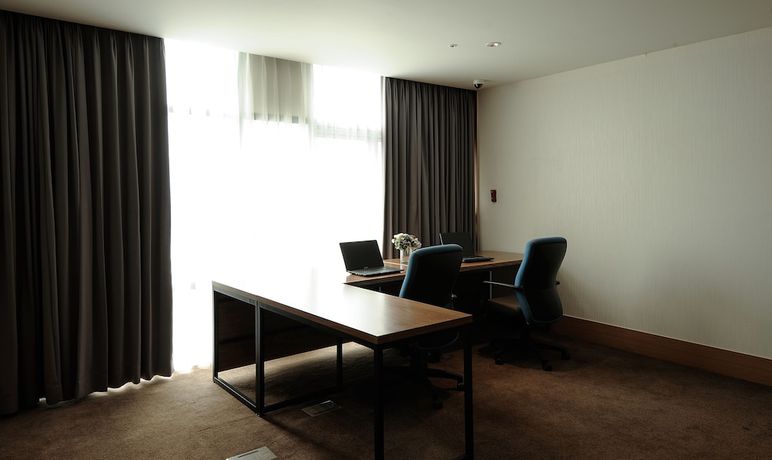 Imagen de los interiores del Hotel Laonzena. Foto 17