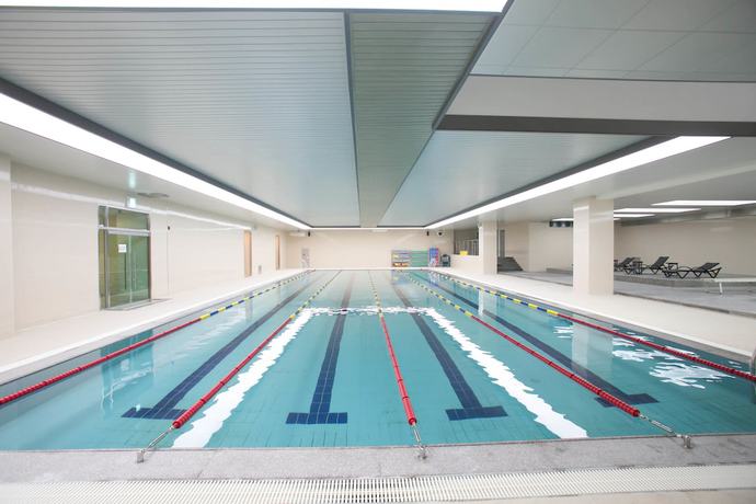 Imagen de la piscina del Hotel Laonzena. Foto 20