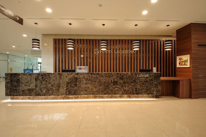 Imagen de los interiores del Hotel Laonzena. Foto 19