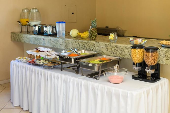 Imagen general del Hotel Laos Mar & Suites. Foto 2