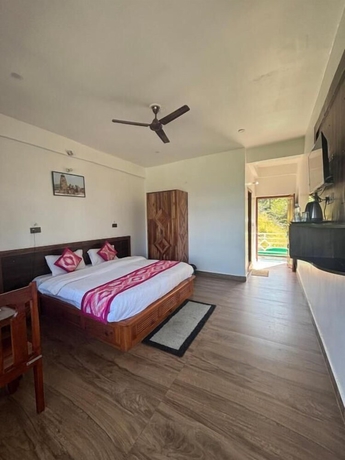 Imagen de la habitación del Hotel Lap of Himalayas Resort Kausani. Foto 8