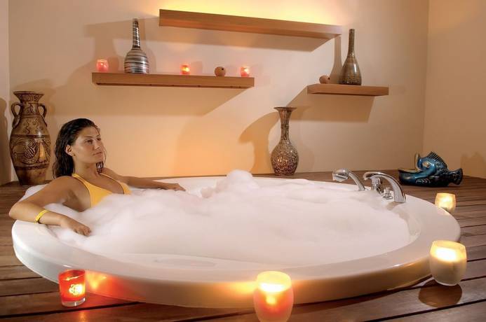Imagen de la piscina del Hotel Laphetos Beach Resort And Spa - All Inclusive. Foto 16