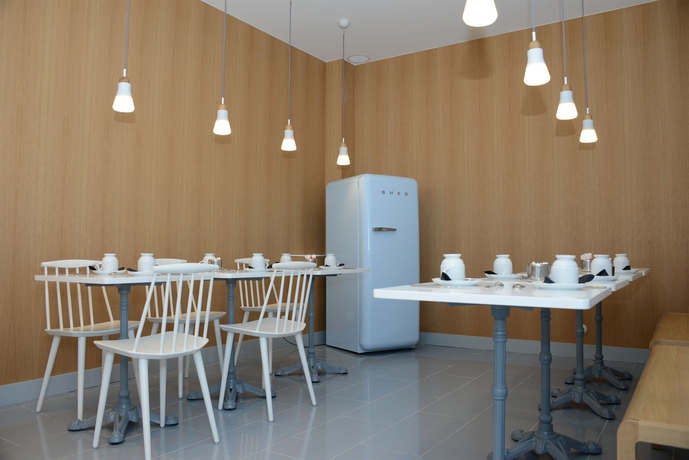 Imagen del bar/restaurante del Hotel Lapin Blanc. Foto 4