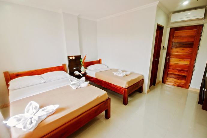 Imagen de la habitación del Hotel Lapira. Foto 7